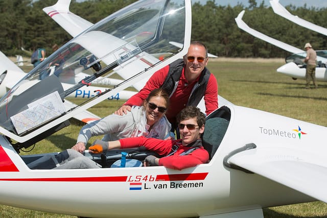 Lars Marc and Mariska van Breemen in LS4b glider scaled